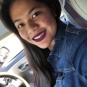 Meet your Posher, Trisha mae